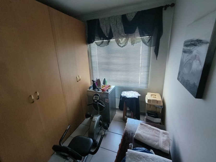 3 Bedroom Property for Sale in Rustenburg Central North West